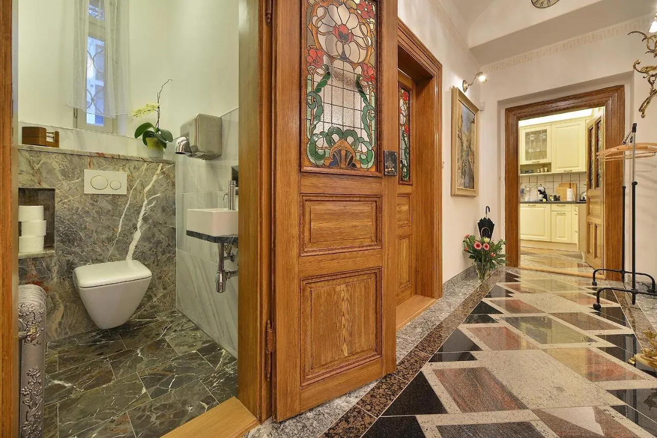 Apartament Apartman Dalia Janackovo Nabrezi Praga Czechy