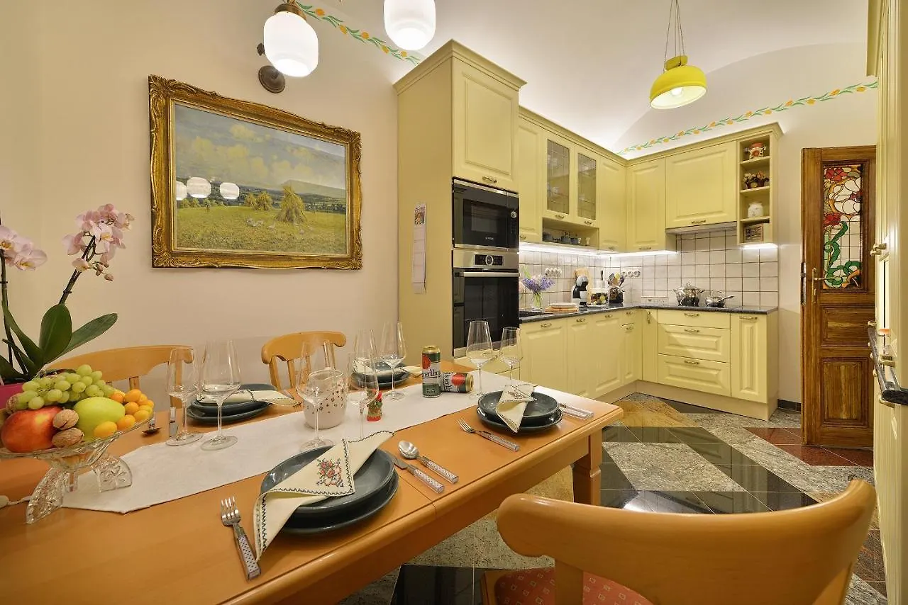 Apartman Dalia Janackovo Nabrezi Praga